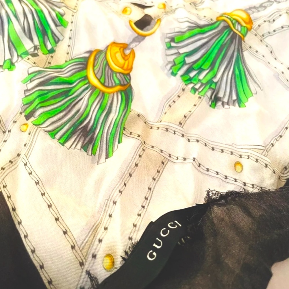 Gucci Printed Square Scarf / Shawl
